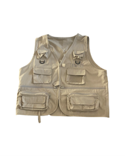 Load image into Gallery viewer, Wuo’s Fly Fishing Vest
